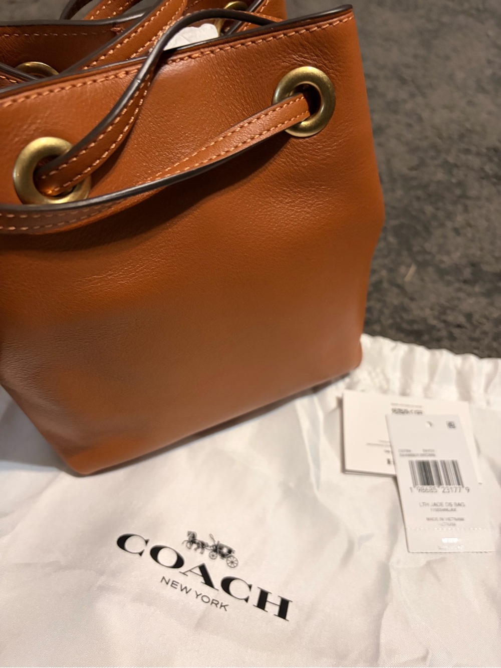 Coach Jade Drawstring Bucket Bag - Picture 3 of 8